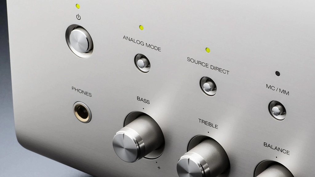 Ampli_denon_chinh_hang_gia_tot_tai_vinhstudio_Ha_Noi