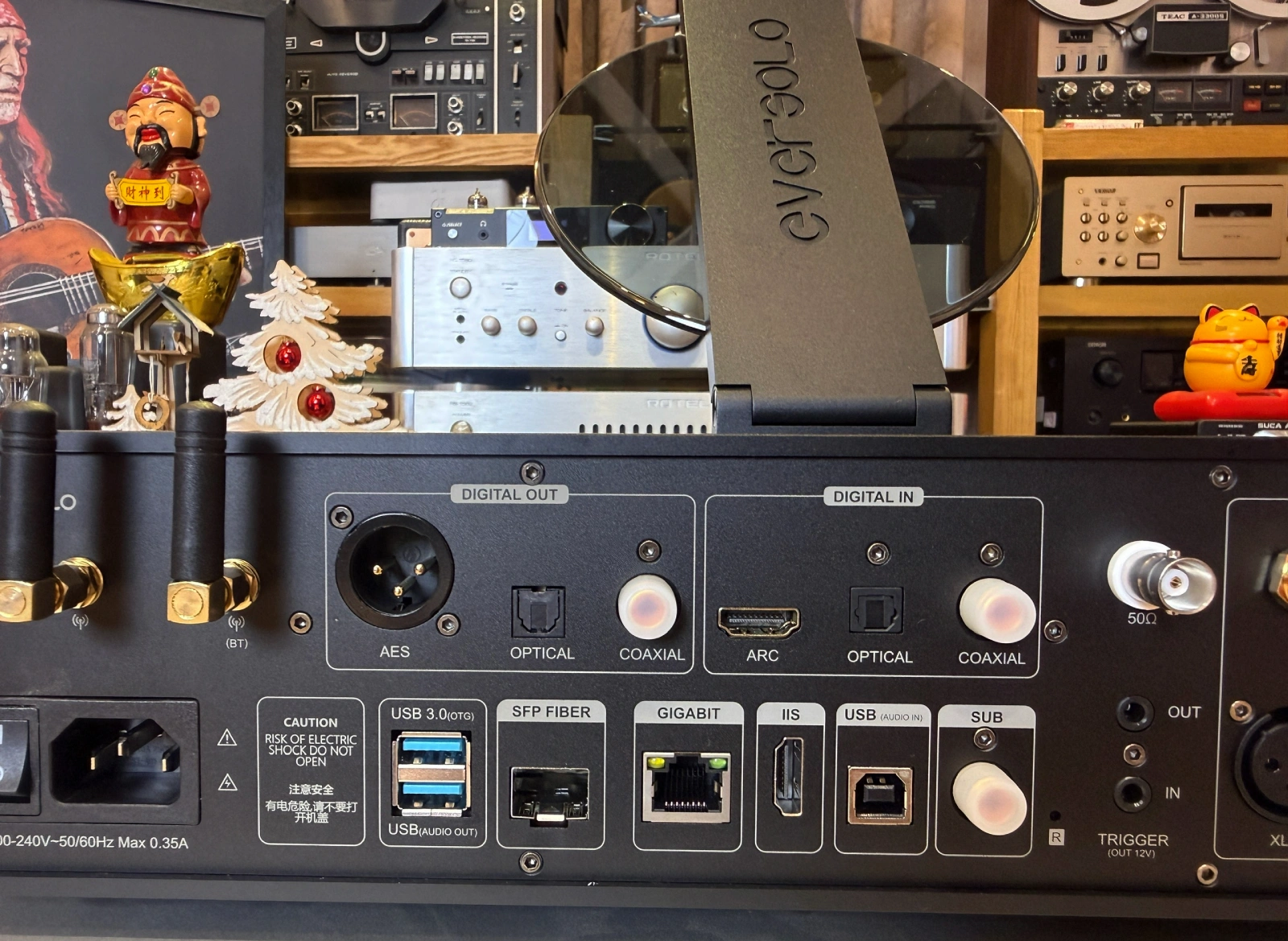 eversolo-dmp-a8-master-gen-2-mat-sau-ngo-clock-ngoai-10mhz