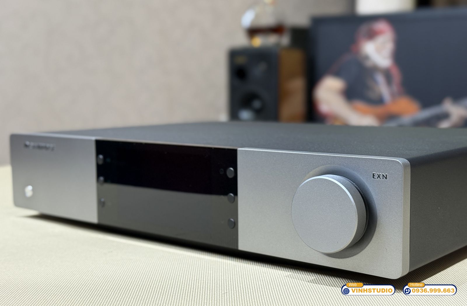 Mặt trước DAC Streamer nhạc số Cambridge Audio EXN100