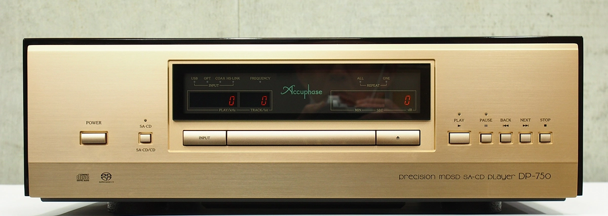 Accuphase DP-750 đầu CD kiêm DAC Hi-end