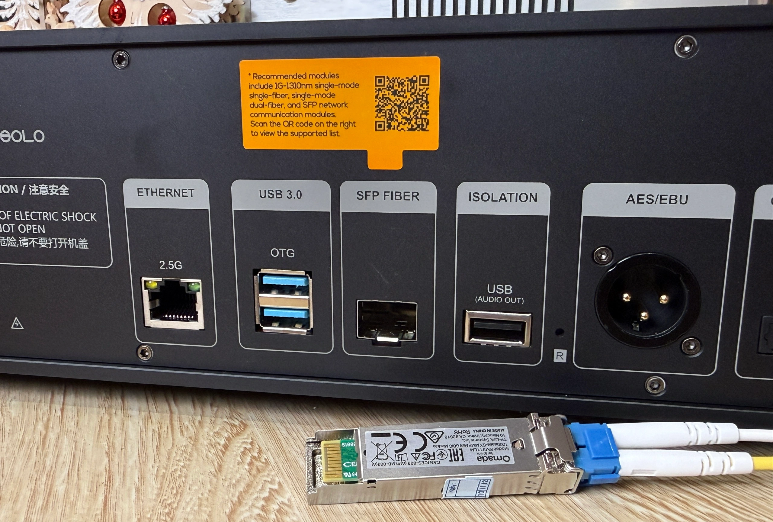 Kết nối mạng cáp quang SFP trên Eversolo T10 giúp cách ly nhiễu điện khi nghe nhạc Tidal Qobuz