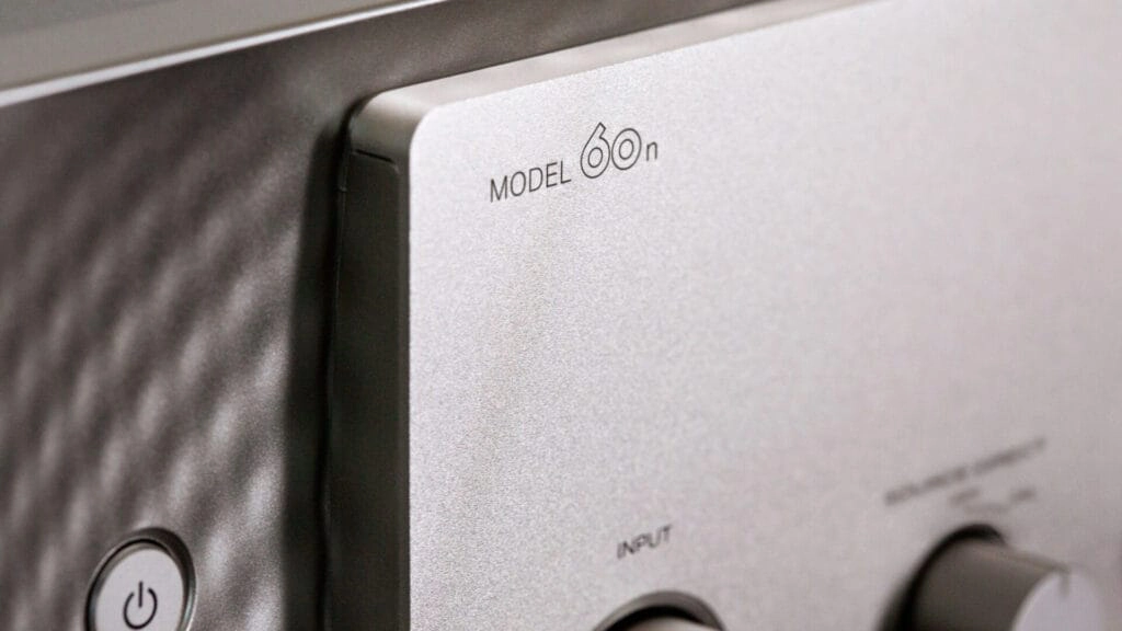 noi_ban_ampli_marantz_model_60N_gia_tot_tai_ha_noi