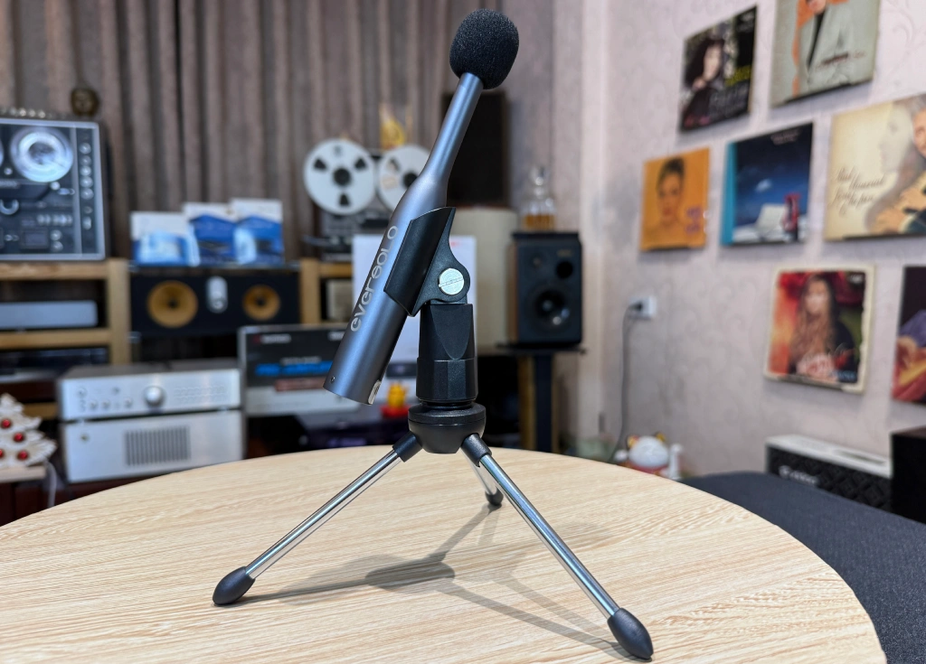 ứng dụng Evo Tune chuyên nghiệp tinh chỉnh âm học phòng nghe nhạc 