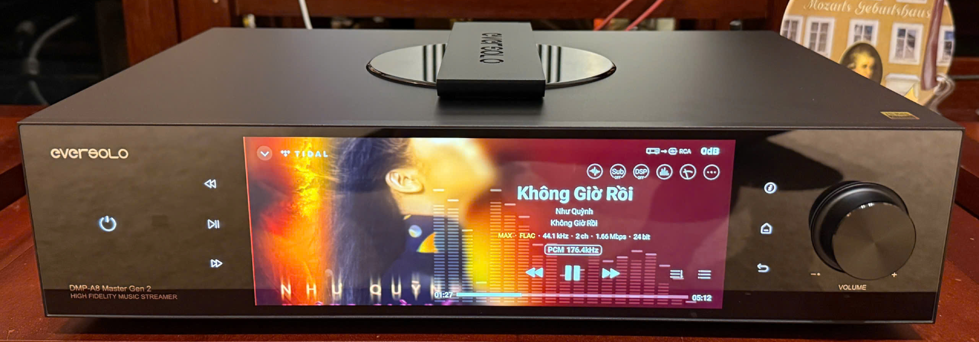 Top-loading CD Transport với tính năng Upsampling lên 16 lần